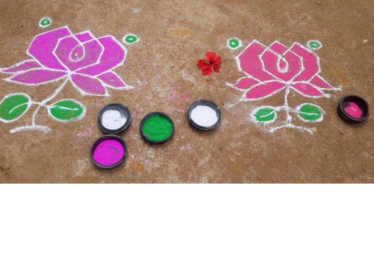 Rangoli with pigments — Anegundi, 2019