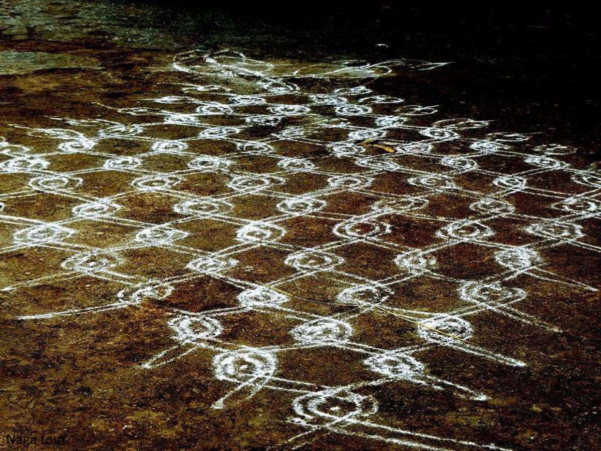 Kolam — site-specific drawing, Anegundi 2019